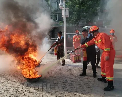 干粉灭火器的正确使用方法
